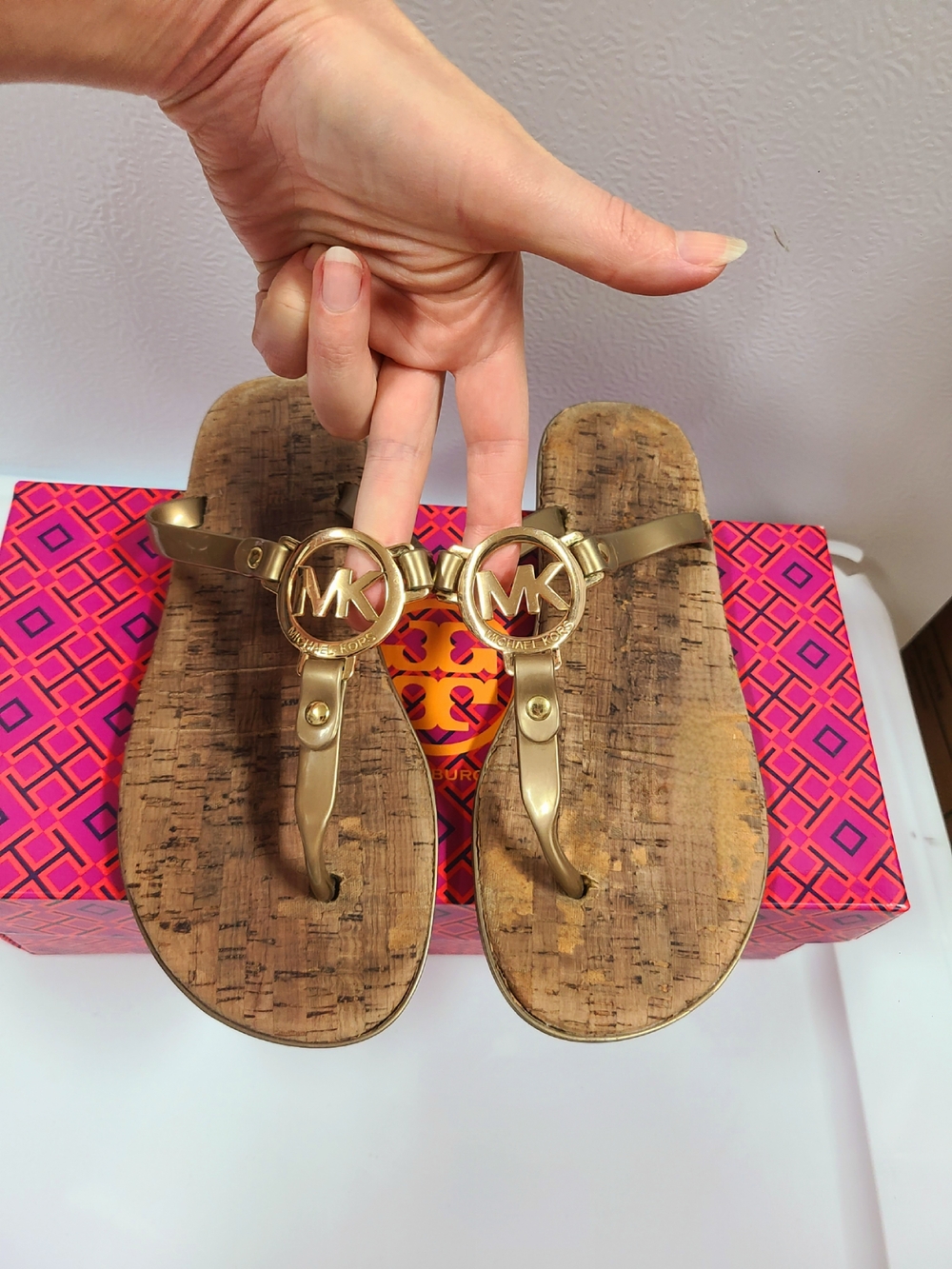 Michael Kors MK Designer Charm Jelly Cork Thong Sandals metallic gold 6